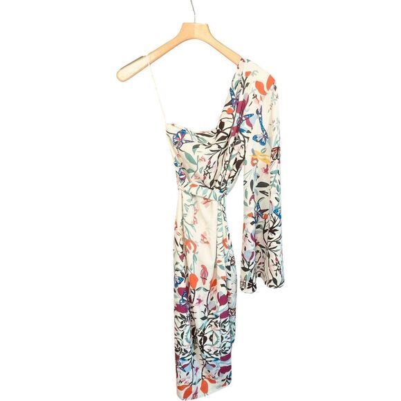 Elliatt Multi One Shoulder Bungalow Dress - Picture 12 of 15